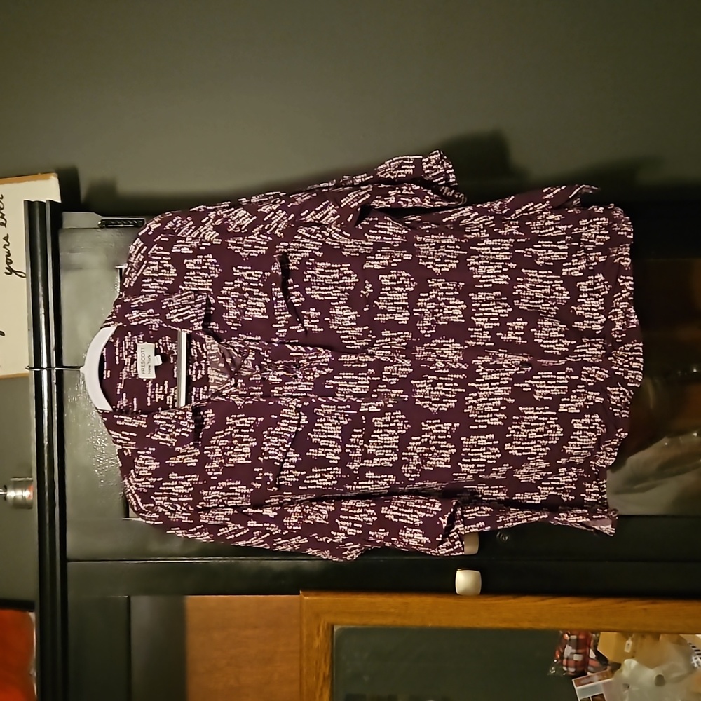 Lace up shirt with stretchy fabric